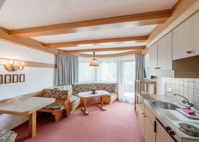 أبارت هوتل غارني ويزر 3*