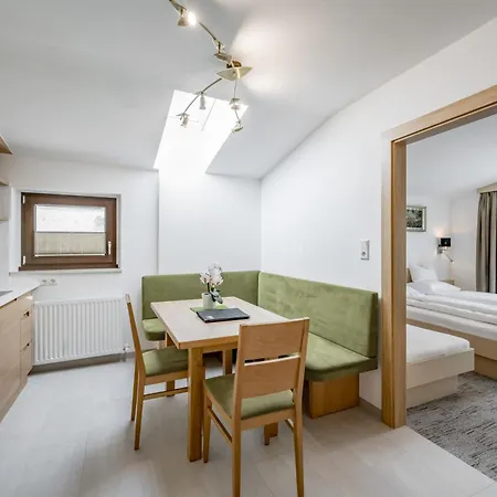 أبارت هوتل غارني ويزر 3*