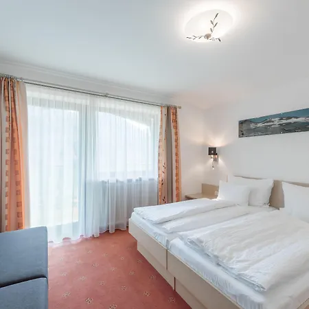 加尼维塞尔公寓式酒店 3*