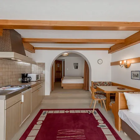 Aparthotel Garni Wieser 3*