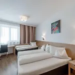 アパートホテル Garni Wieser ゼルデン